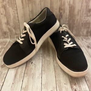 Franco Sarto Women’s Quinn Casual Black Sneakers-Size 9